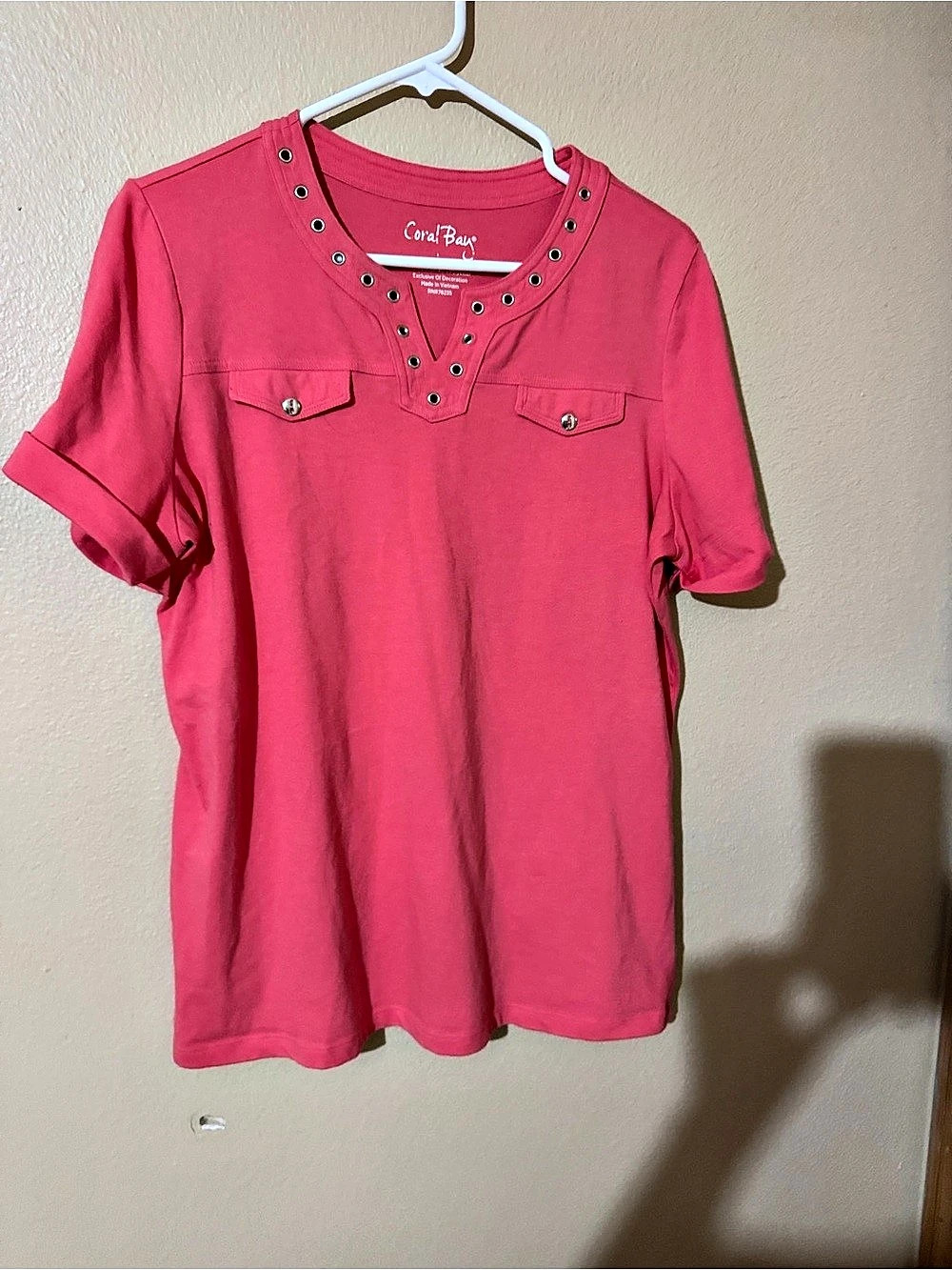 Coral Bay Short Sleeve Top in Pink Like New